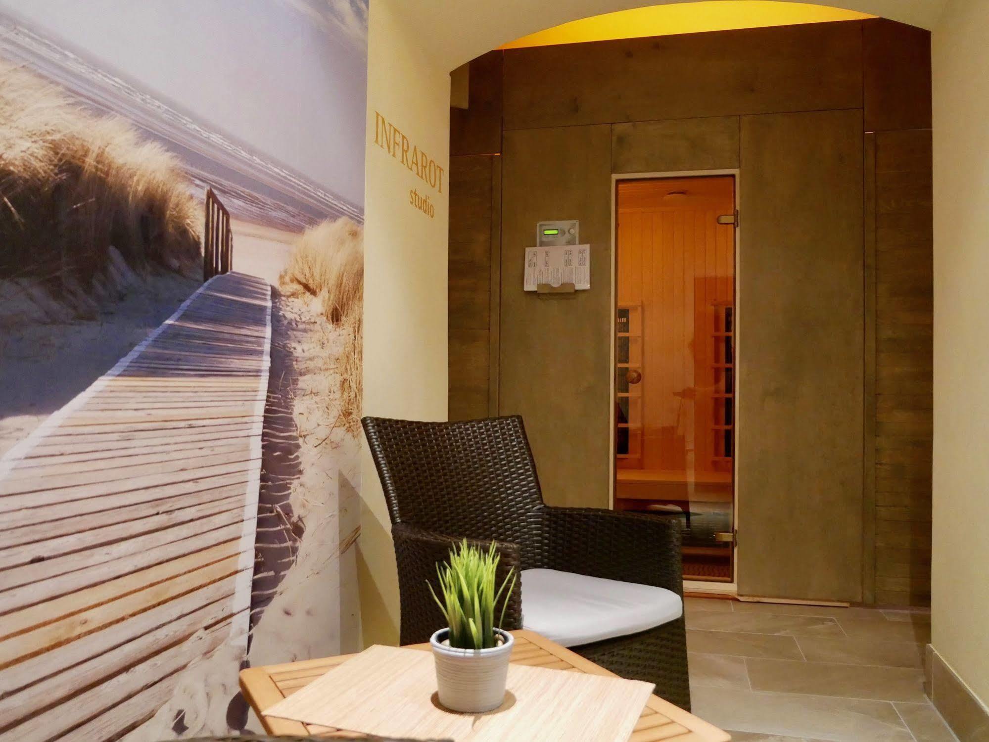 Hotel Duenenschloss Mit Private Spa Zinnowitz Exteriér fotografie